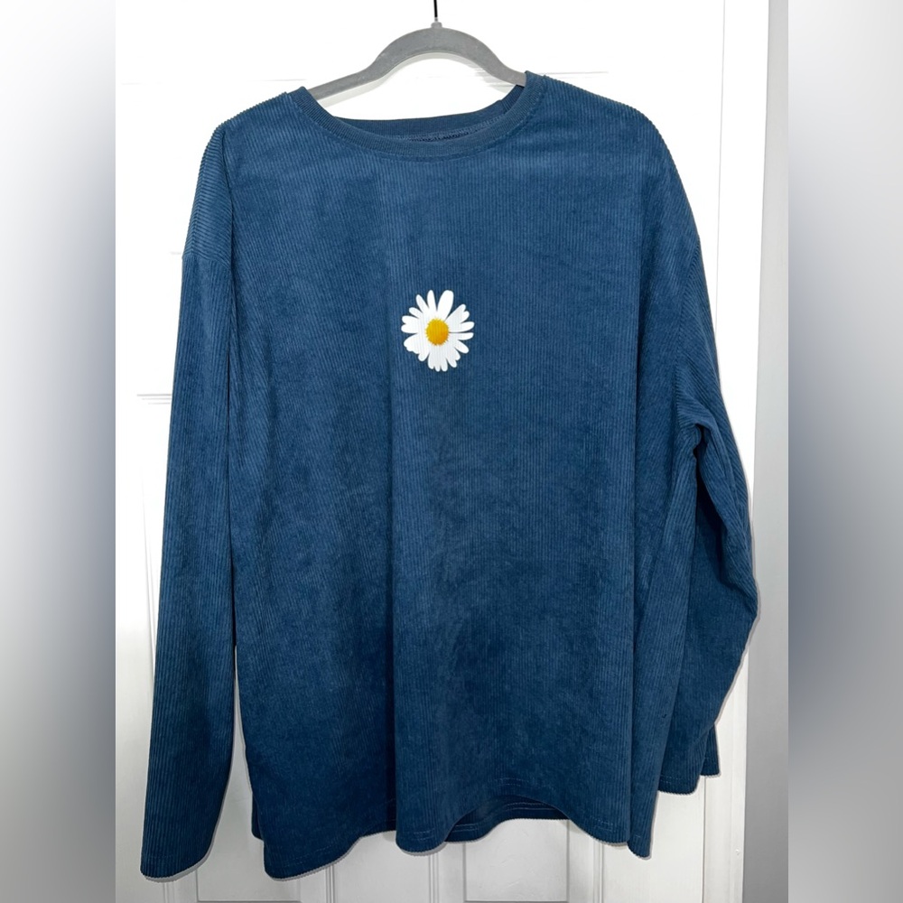 NWOT SHEIN Daisy Print Crew Neck 3X
